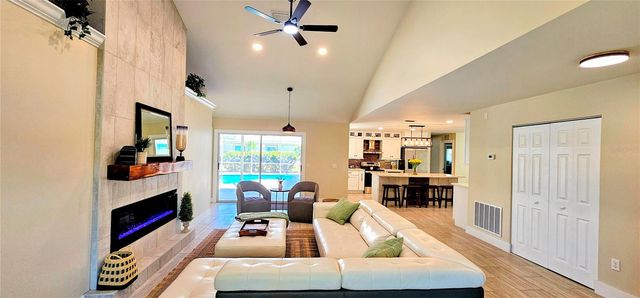 3 SAW MILL COURT, Palm Coast, FL 32164