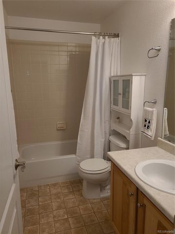 9492 Cedarhurst Lane B, Highlands Ranch, CO 80129