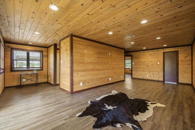 260 Vz County Road 3531, Edgewood, TX 75117