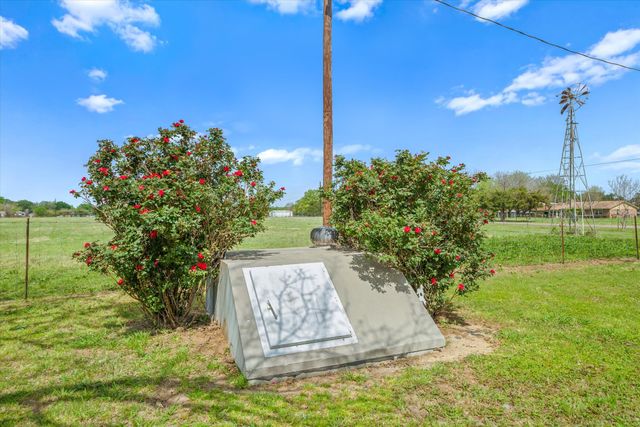 260 Vz County Road 3531, Edgewood, TX 75117