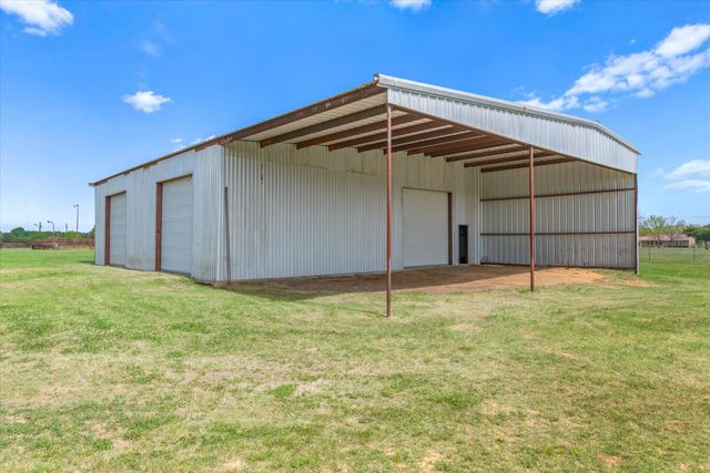 260 Vz County Road 3531, Edgewood, TX 75117