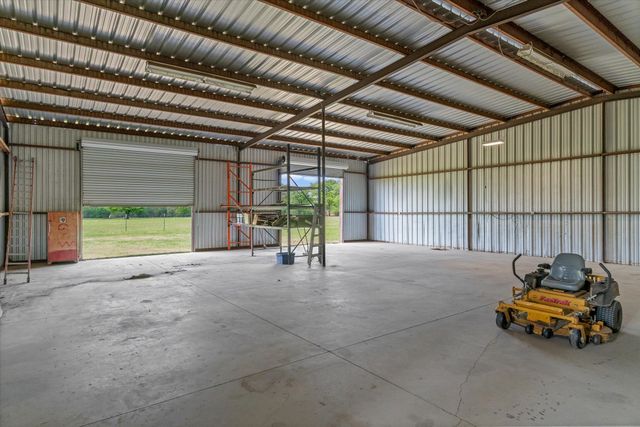 260 Vz County Road 3531, Edgewood, TX 75117