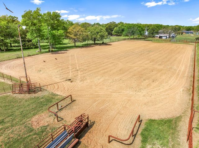 260 Vz County Road 3531, Edgewood, TX 75117