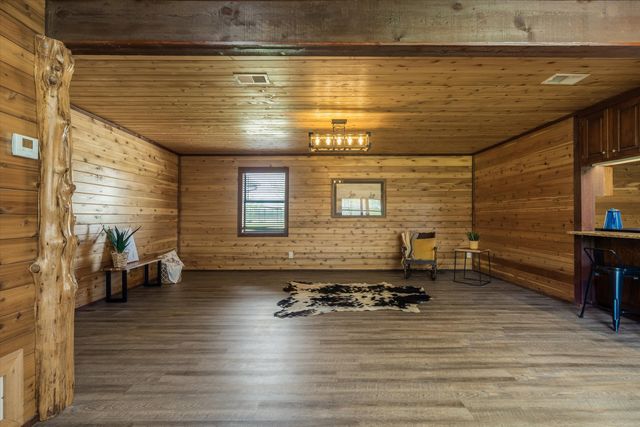 260 Vz County Road 3531, Edgewood, TX 75117