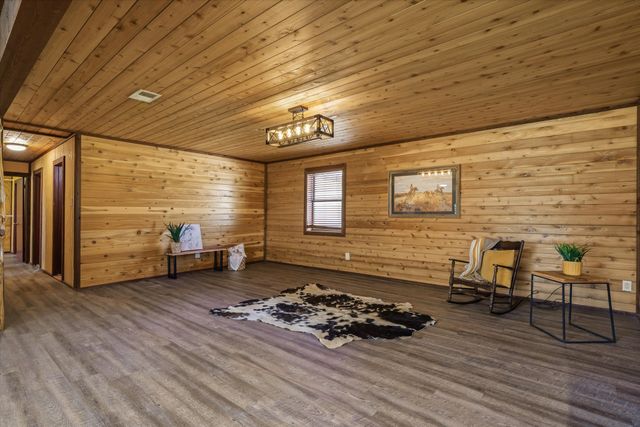 260 Vz County Road 3531, Edgewood, TX 75117