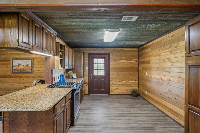 260 Vz County Road 3531, Edgewood, TX 75117