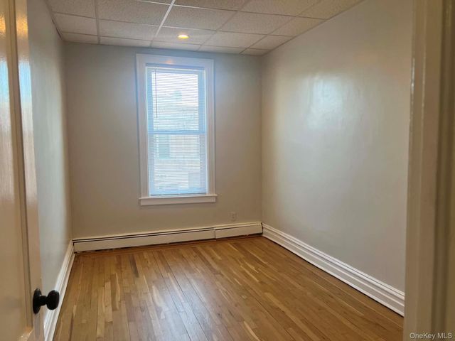 150 Tulip Avenue N Front Second Floor, Floral Park, NY 11001
