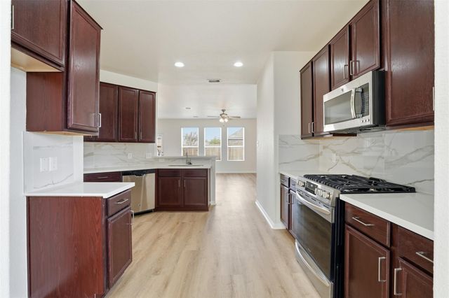 2714 Finwood Drive, Rosenberg, TX 77471