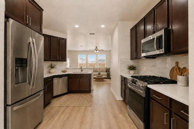 2714 Finwood Drive, Rosenberg, TX 77471
