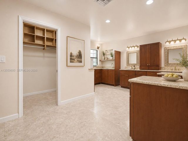 13602 SW 24th St, Davie, FL 33325