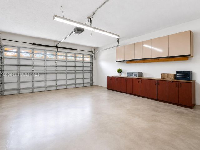 13602 SW 24th St, Davie, FL 33325