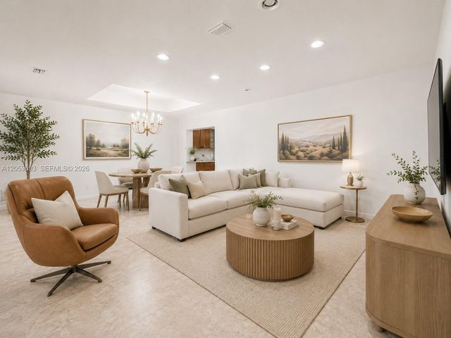 13602 SW 24th St, Davie, FL 33325