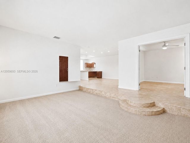 13602 SW 24th St, Davie, FL 33325