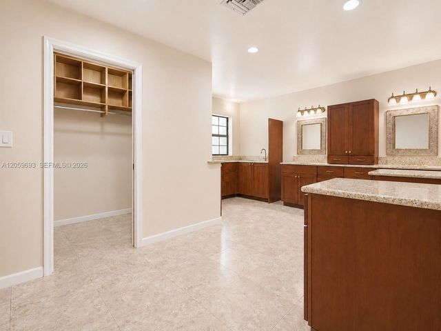 13602 SW 24th St, Davie, FL 33325