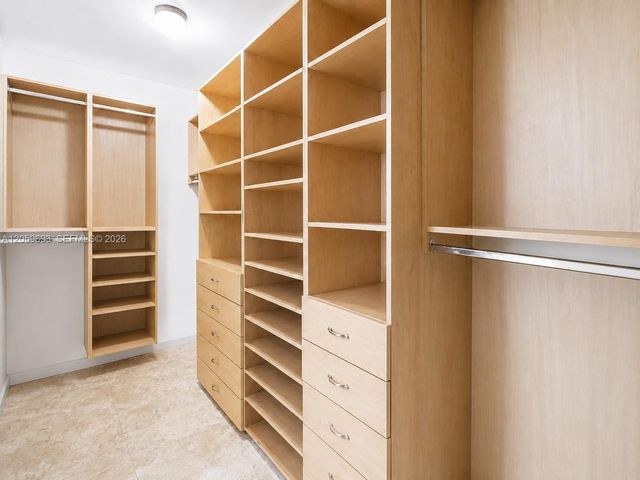13602 SW 24th St, Davie, FL 33325