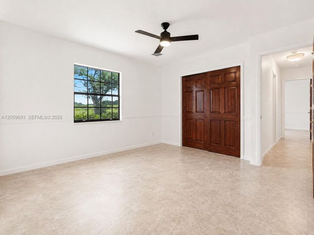 13602 SW 24th St, Davie, FL 33325