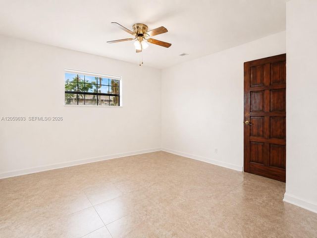 13602 SW 24th St, Davie, FL 33325