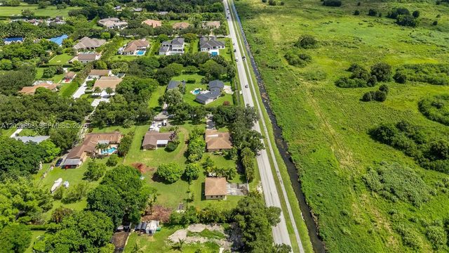 13602 SW 24th St, Davie, FL 33325