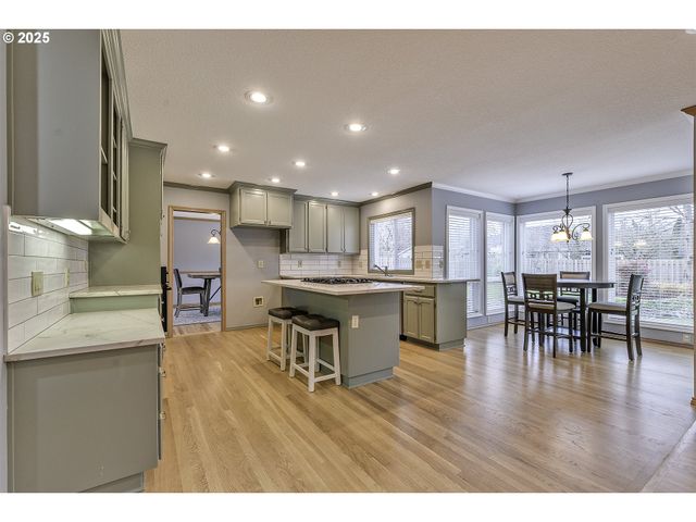 10335 Sw MEIER Dr, Tualatin, OR 97062