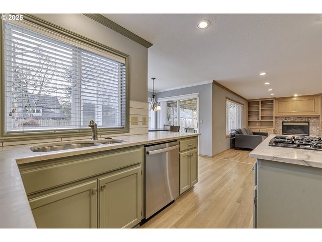 10335 Sw MEIER Dr, Tualatin, OR 97062