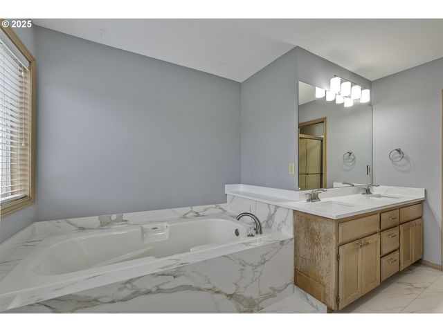 10335 Sw MEIER Dr, Tualatin, OR 97062