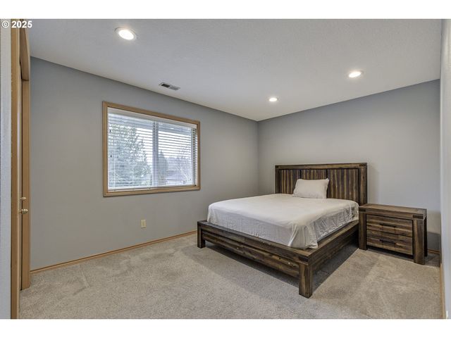 10335 Sw MEIER Dr, Tualatin, OR 97062