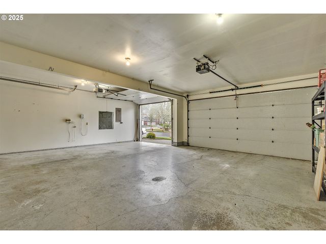 10335 Sw MEIER Dr, Tualatin, OR 97062