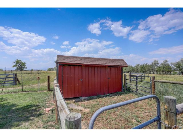 2316 Horseshoe Cir, Longmont, CO 80504