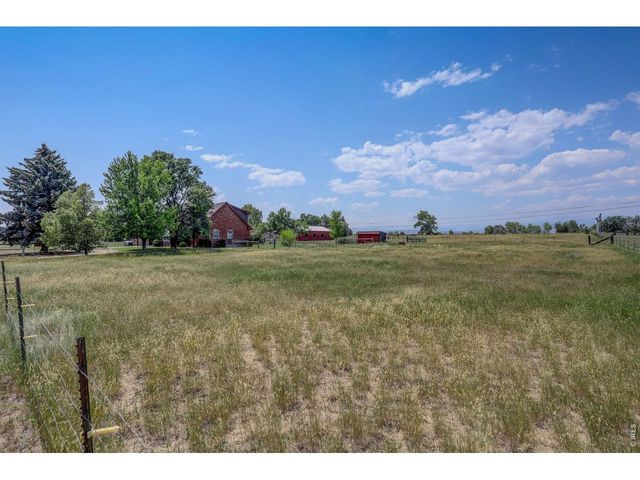 2316 Horseshoe Cir, Longmont, CO 80504