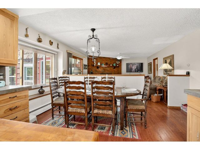 2316 Horseshoe Cir, Longmont, CO 80504
