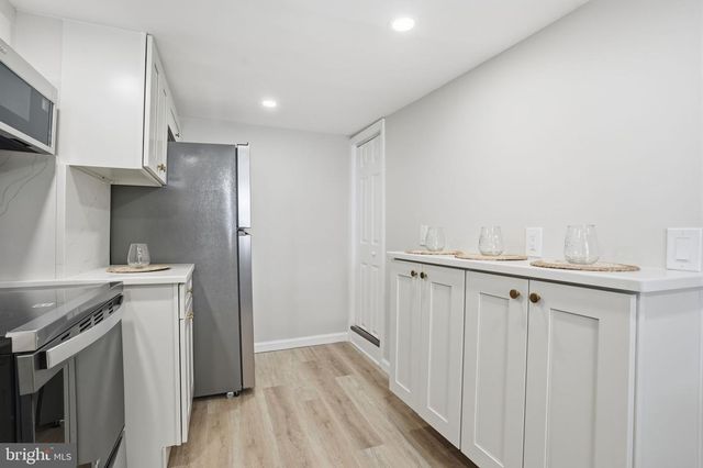 164 YORK ST, Lambertville, NJ 08530