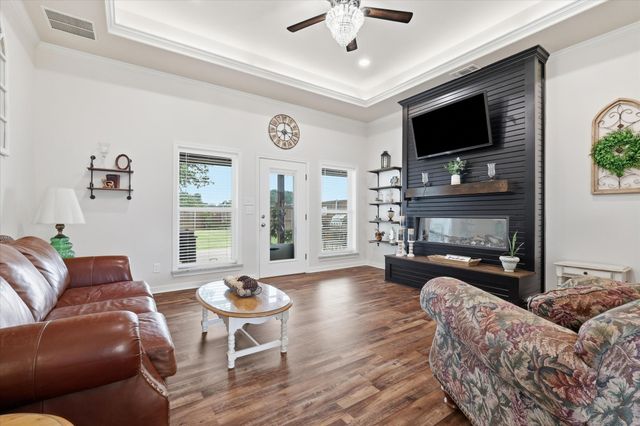 1785 County Road 208, Gainesville, TX 76240