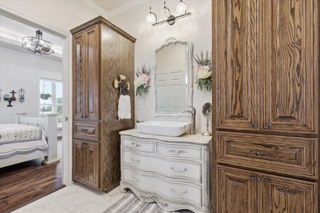 1785 County Road 208, Gainesville, TX 76240