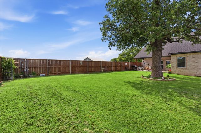 1785 County Road 208, Gainesville, TX 76240