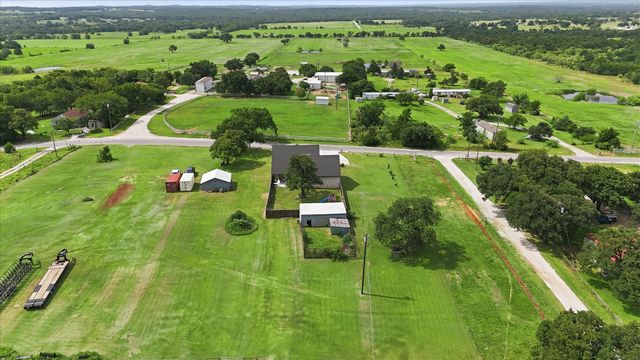 1785 County Road 208, Gainesville, TX 76240