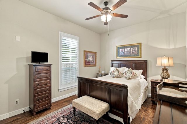 424 Village Way, Argyle, TX 76226