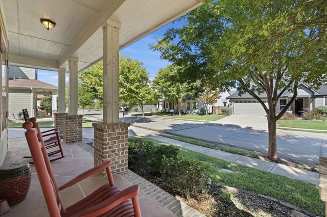 424 Village Way, Argyle, TX 76226