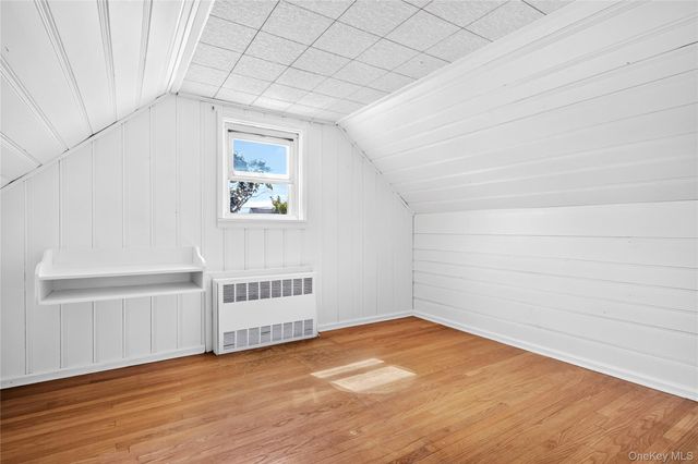 172 Wellington Road S, Garden City, NY 11530