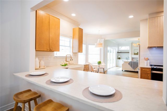 2216 Aspen Drive, Fayetteville, AR 72703