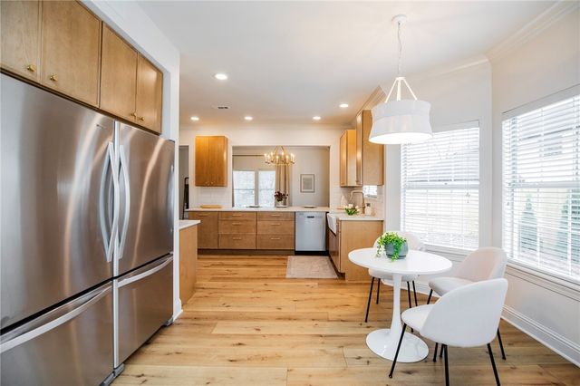 2216 Aspen Drive, Fayetteville, AR 72703