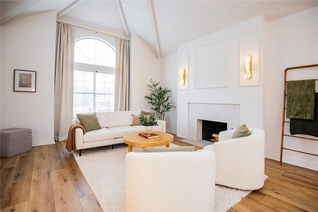 2216 Aspen Drive, Fayetteville, AR 72703