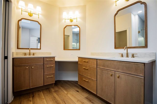 2216 Aspen Drive, Fayetteville, AR 72703