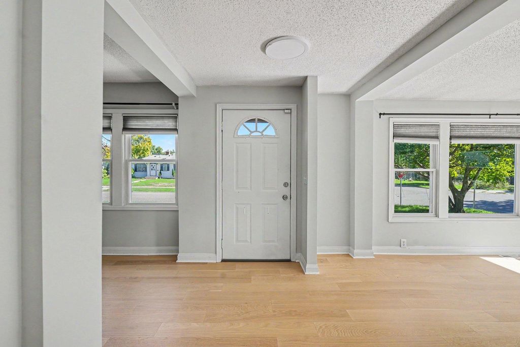 4403 Zane Avenue N, Crystal, MN 55422 — photo 2