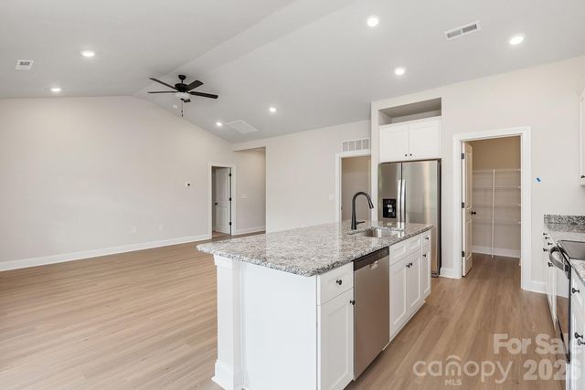 3614 Narrow Lane, Charlotte, NC 28215