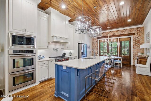 460 Pembrooke Drive, Madison, MS 39110