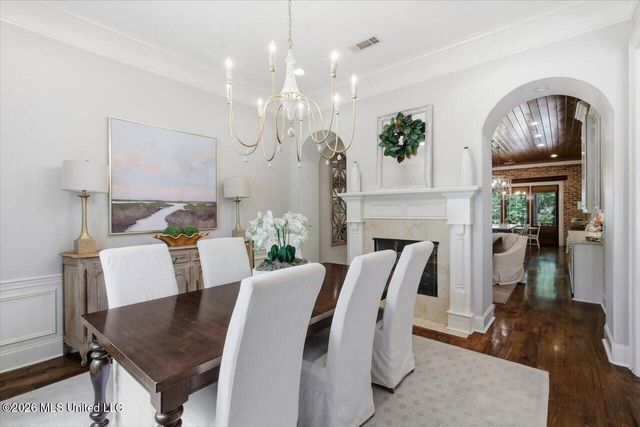 460 Pembrooke Drive, Madison, MS 39110