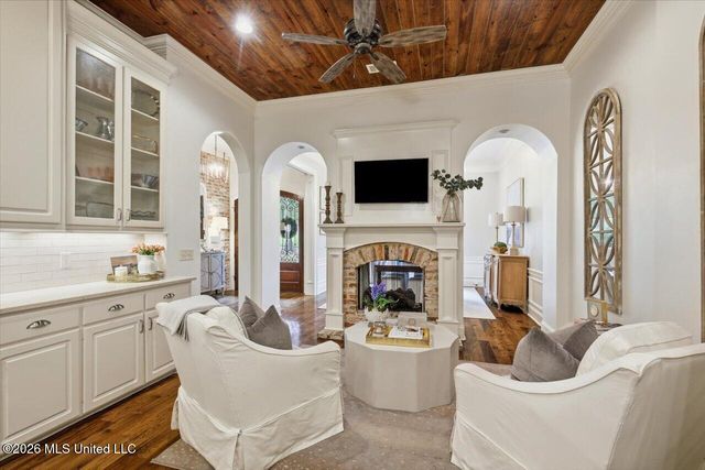 460 Pembrooke Drive, Madison, MS 39110