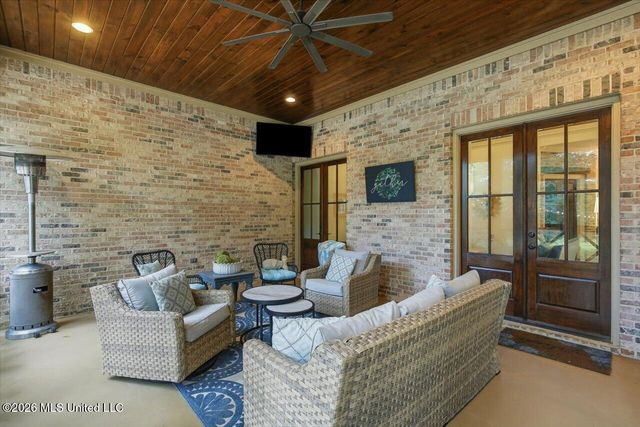 460 Pembrooke Drive, Madison, MS 39110
