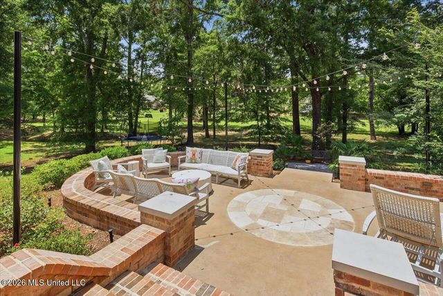 460 Pembrooke Drive, Madison, MS 39110