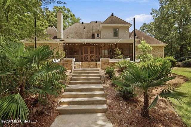 460 Pembrooke Drive, Madison, MS 39110